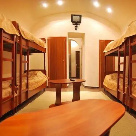Hotell Tsisar Bankir 2*