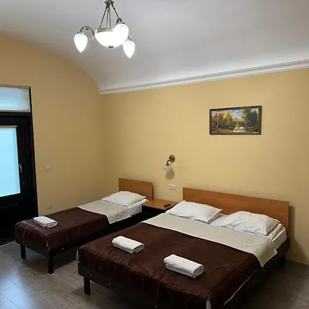 Готель Цісар Банкір 2*