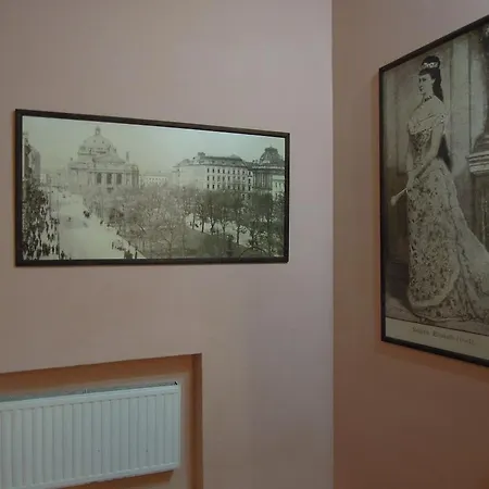 席萨尔班吉尔酒店