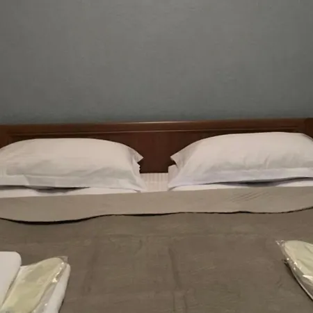 Hotel Готель Цісар Банкір