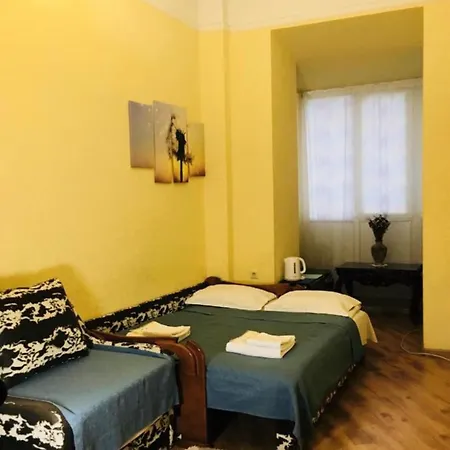 Готель Цісар Банкір 2* Lviv