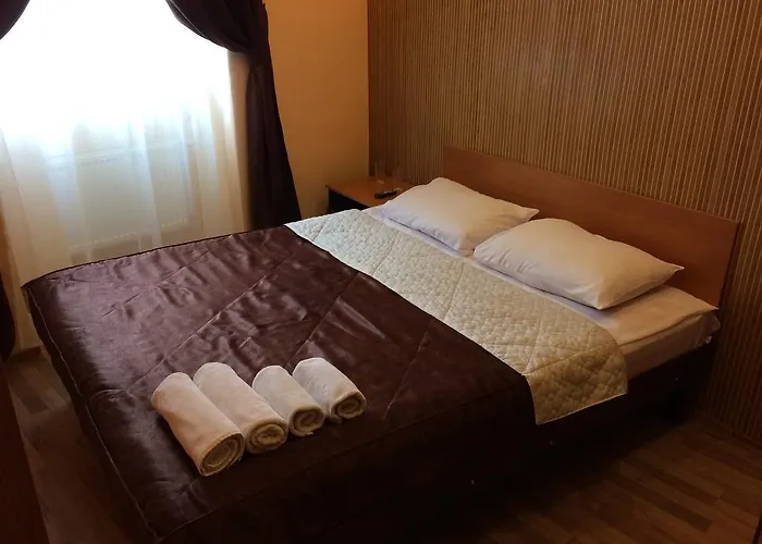 Hotel Tsisar Bankir 2*