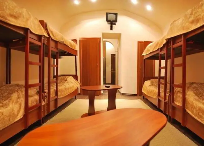 Otel Tsisar Bankir 2*